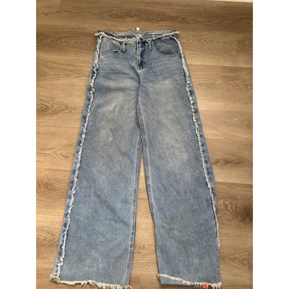 1030 T.E.N.T.H.I.R.T.Y Wide Leg Frayed Raw Edge Jeans Light Wash DM91057 5/27